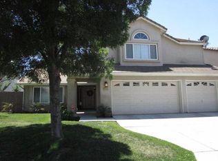 636 Saint Michelle Dr, Madera, CA 93637