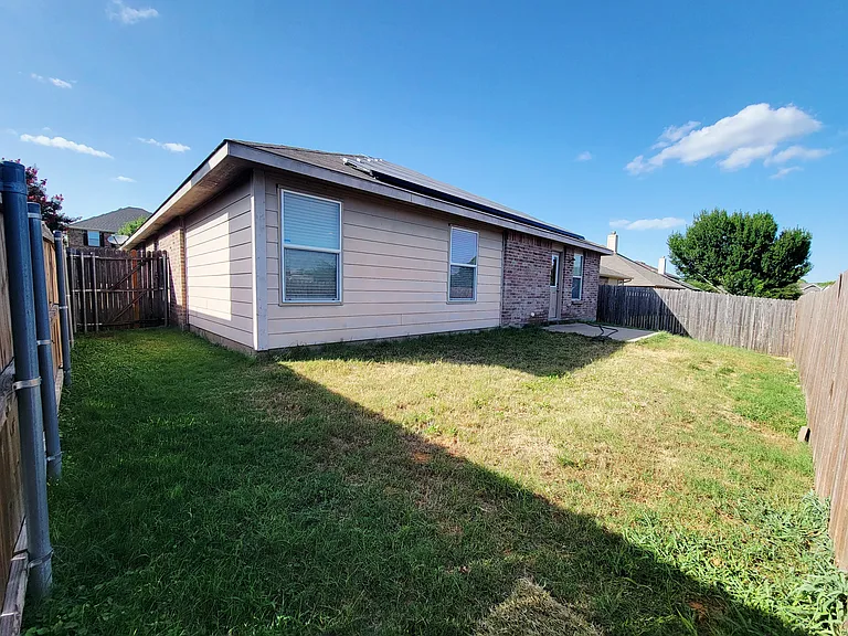 10032 Daly Dr — Photo 25