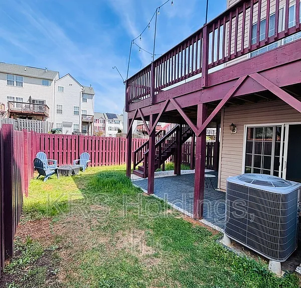7032 Wytheville Cir — Photo 12
