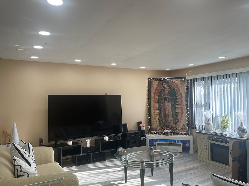 1st image of 7350 East Ave #1