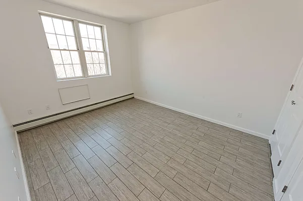 Rented by Compass | media 43