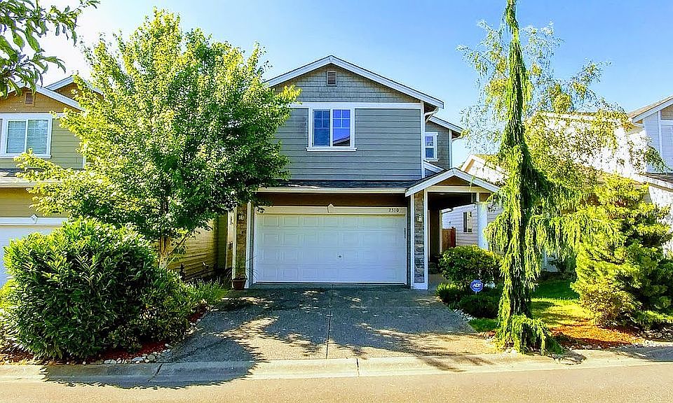 2nd image of 2510 140th St SW