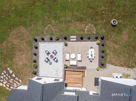 4th image of 61 Beecher Road