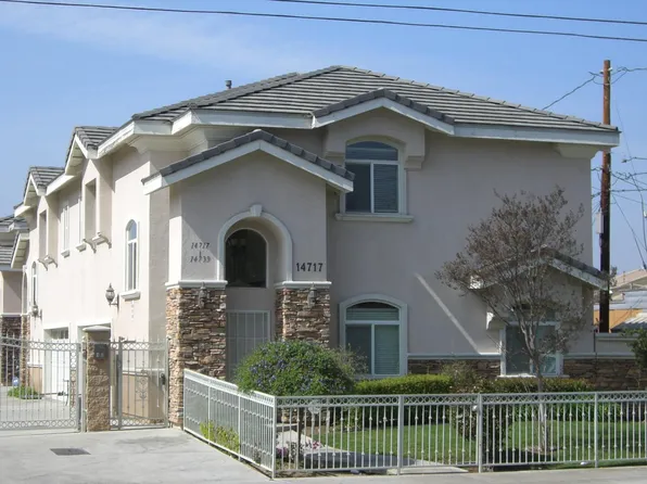 14719 S Vermont Ave, Gardena, CA 90247