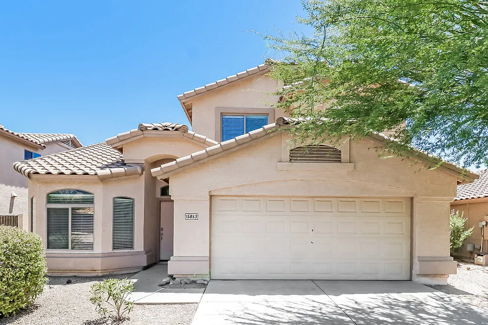 4 bed, 2.5 bath, 2038 sqft, $2,060 — Photo 1