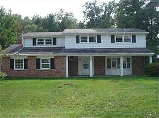 1st image of 1231 Woodland Dr