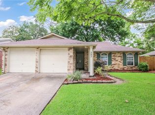 393 Fairway Dr, La Place, LA 70068