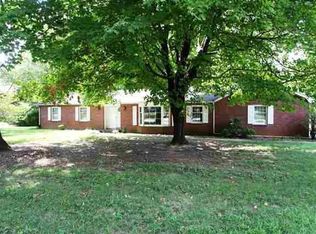 2115 Sycamore Dr, Bowling Green, KY 42104