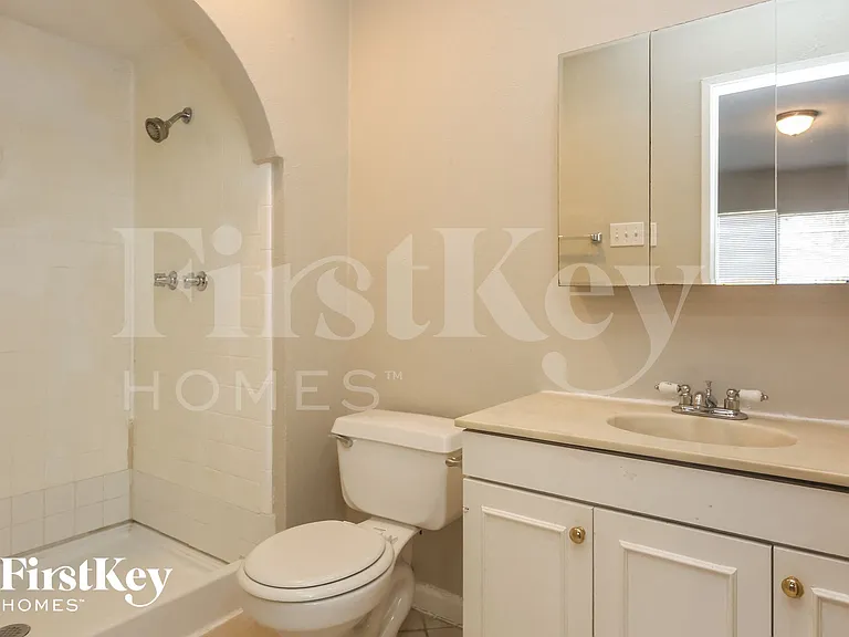 6217 Pine St — Photo 13