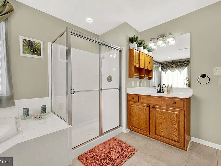 533 Rubens Cir — Photo 34