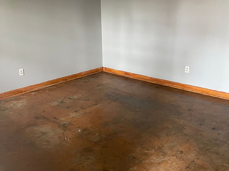 2nd image of 3305 Timms St