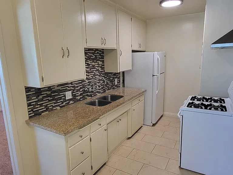 5 Alta St #9G — Photo 6