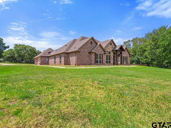 4th image of 1859 County Road 3601