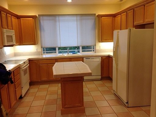 2nd image of 8809 NE 17th St