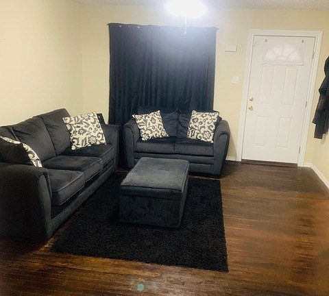 3rd image of 2602 Roosevelt Ave