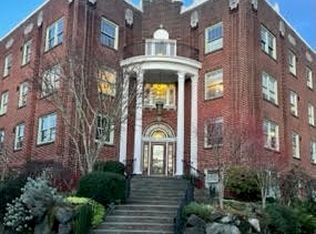 1100 17th Ave #305, Seattle, WA 98122