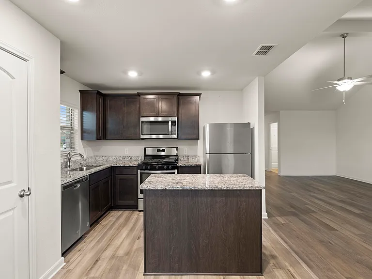 3048 Chico Dr — Photo 8