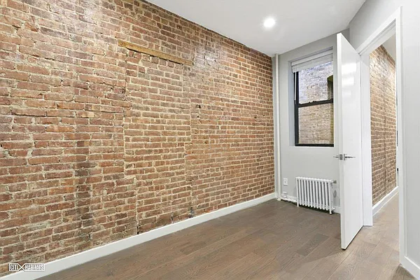 Rented by Corcoran | media 16