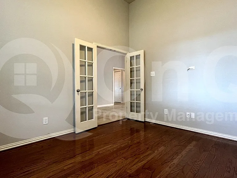 6798 Lee Meadow Dr — Photo 15
