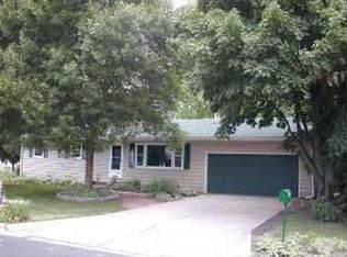 616 Thomas Dr, Sun Prairie, WI 53590