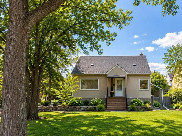 6542 112a St NW, Edmonton, AB T6H 4R3