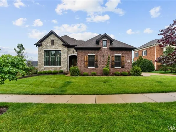 332 Wythe House Ct, Saint Louis, MO 63141