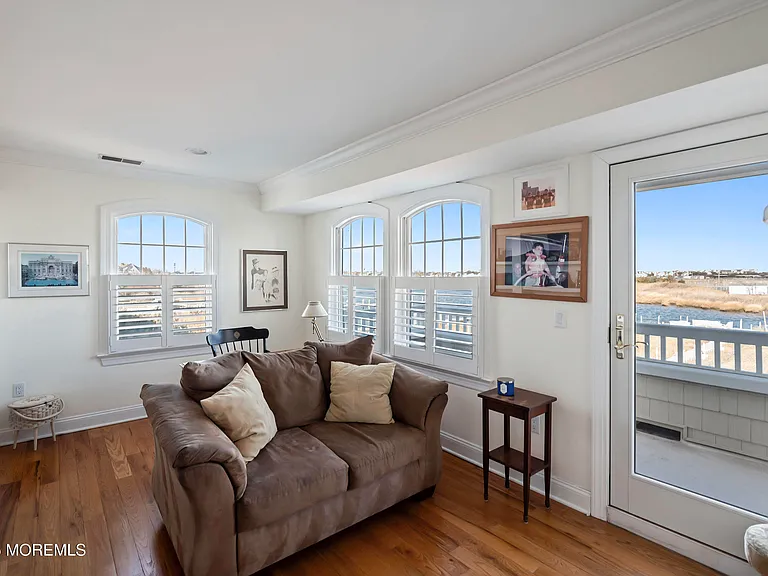 38 Ocean Ave — Photo 14