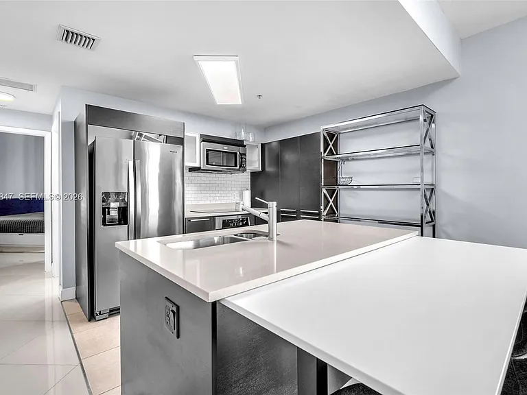 1900 N Bayshore Dr #3610 — Photo 7