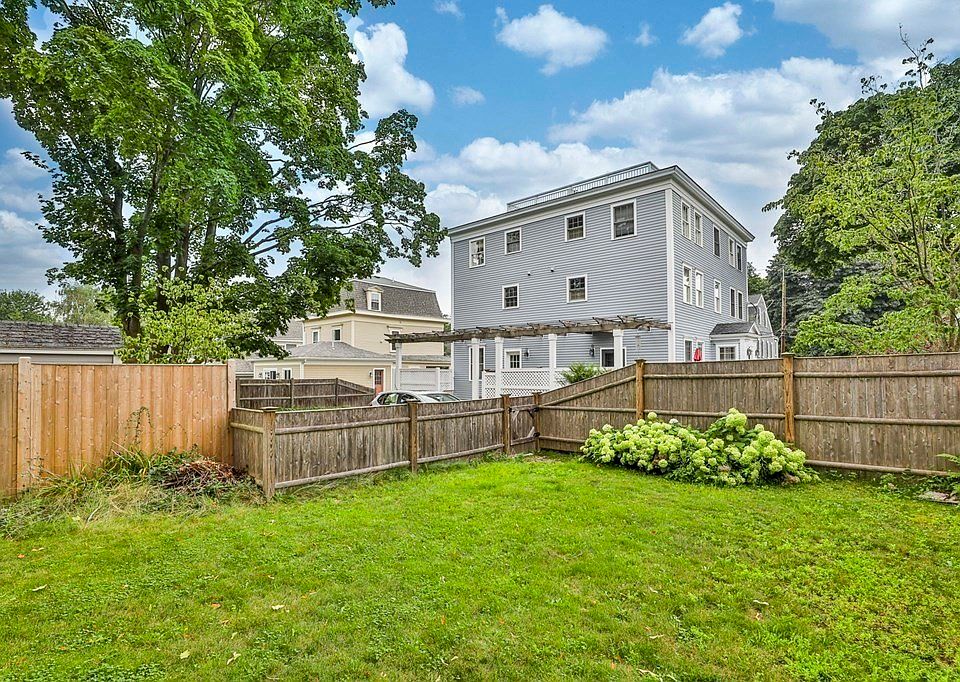 2022 Boardman St, Newburyport, MA 01950 Zillow