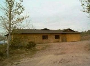 8415 Kiowa Rd, Apple Valley, CA 92308