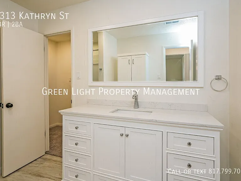 1313 Kathryn St — Photo 7