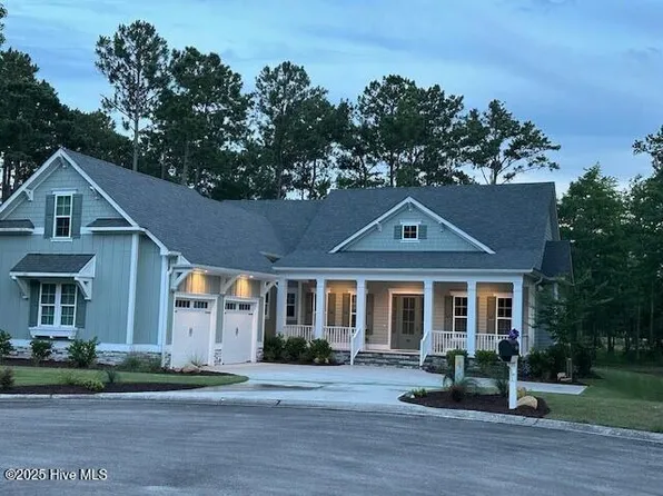 469 Woodbury Court SE, Bolivia, NC 28422