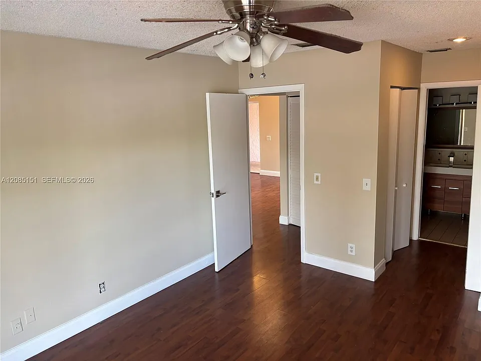 10521 Mahogany Key Cir #204