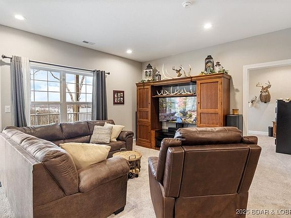 4th image of 21 Enclaves Ln