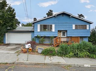 1919 Garrison St, The Dalles, OR 97058