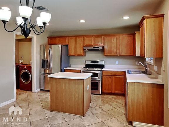 5th image of 1102 Port Daniel Dr