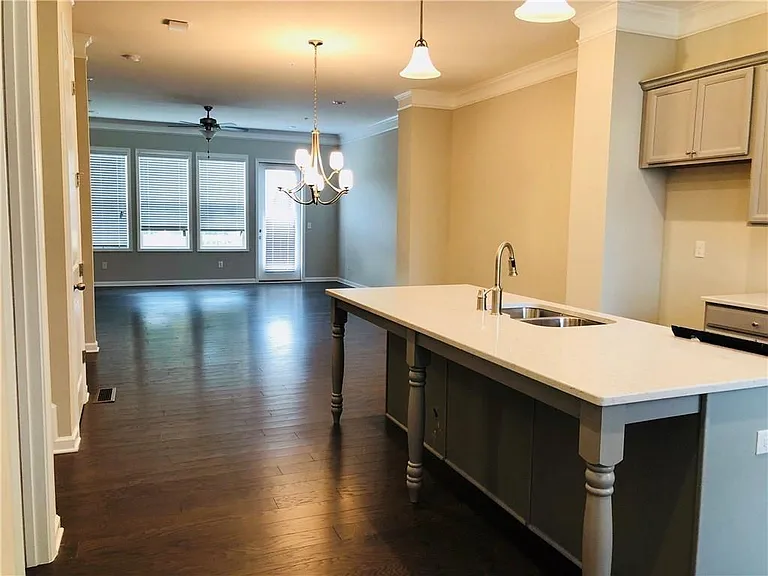 324 Beacons Pl — Photo 25