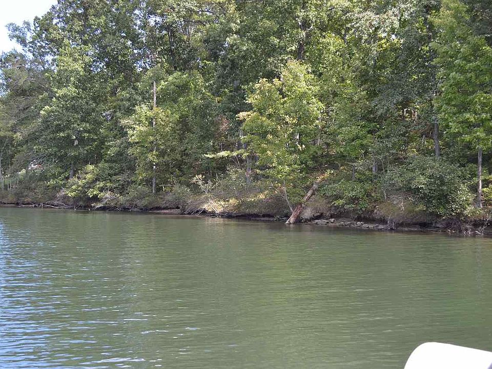 1st image of 18 Cane Creek Dr #18