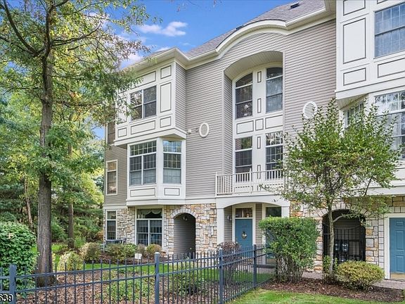 4th image of 103 Regal Blvd #103