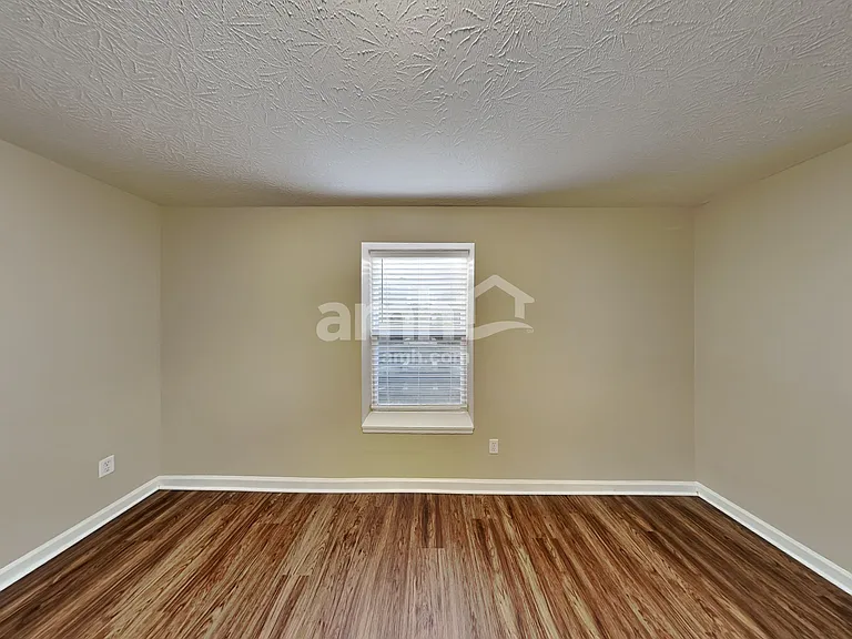 300 Water Ridge Ct — Photo 15
