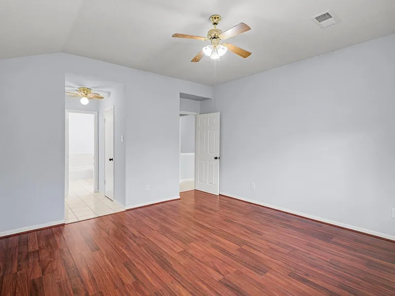 17050 Clan Macintosh Dr — Photo 20