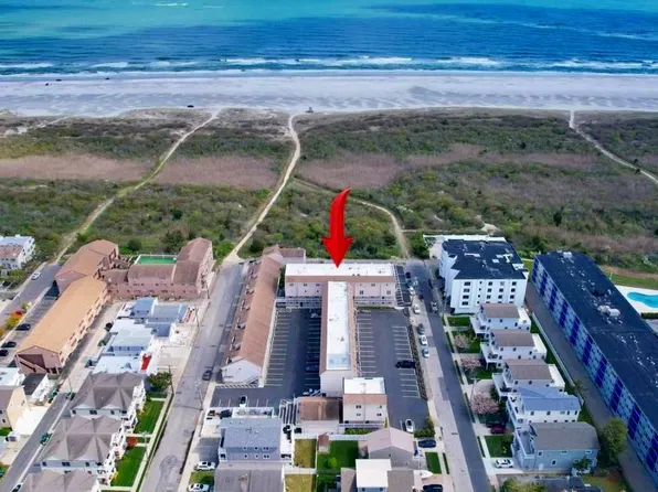 323 44th St S APT 105, Brigantine, NJ 08203
