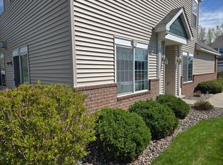 6889 Folkestone Rd #711, Saint Paul, MN 55124