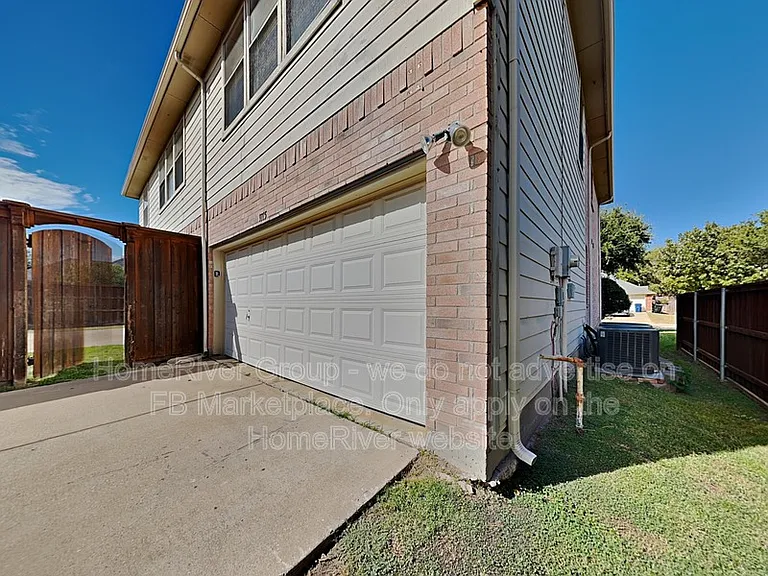 9715 Madison Dr — Photo 27