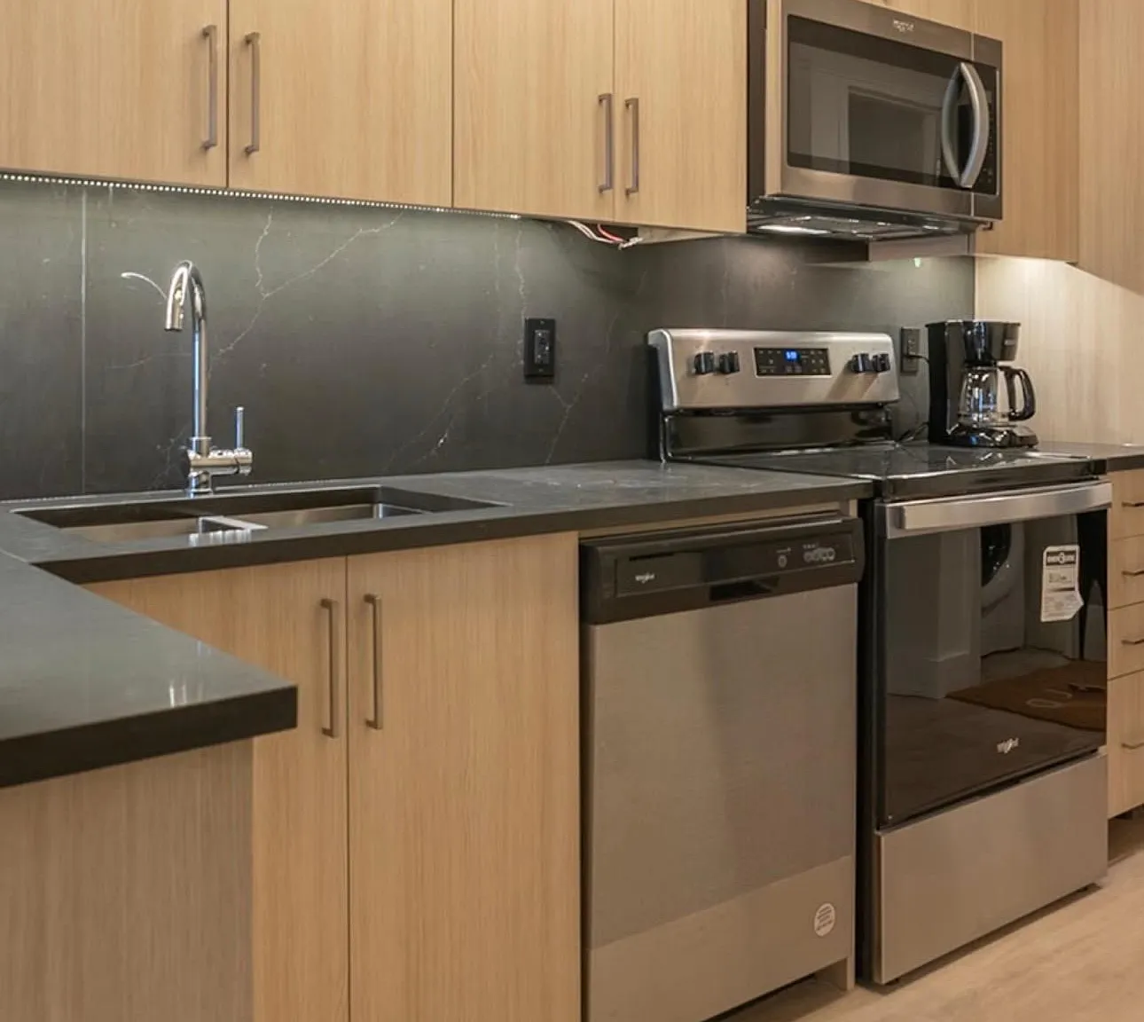 2 bed, $2,300 — Photo 1