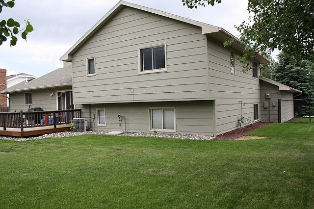 2nd image of 1047 Calico Ave