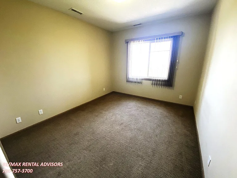 501 Palisades Way #404 — Photo 12