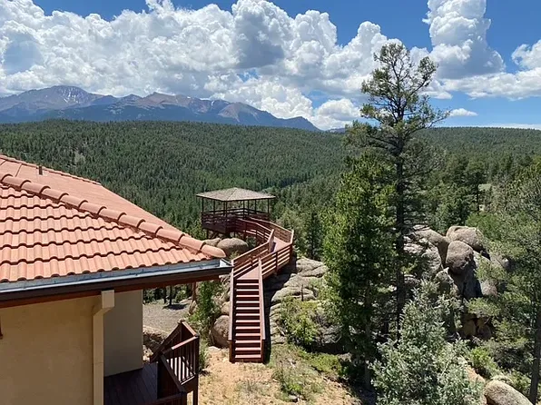 2000 Arapahoe St #1, Woodland Park, CO 80863