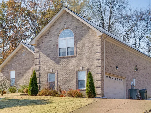 1013 Marshall St, Hendersonville, TN 37075