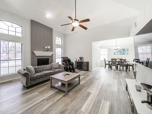 4th image of 801 Fawn Valley Dr